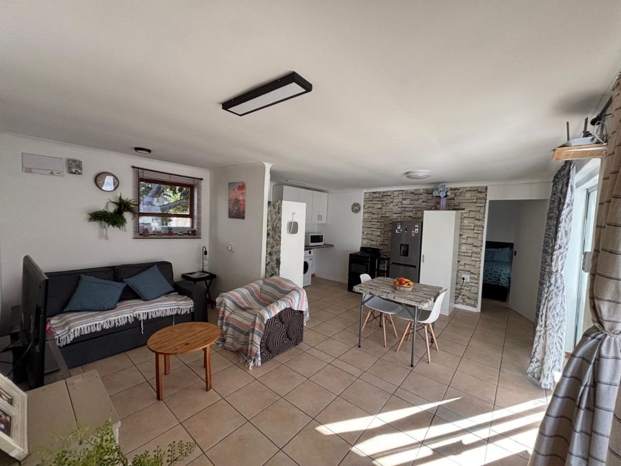 To Let 2 Bedroom Property for Rent in Brandwag Western Cape